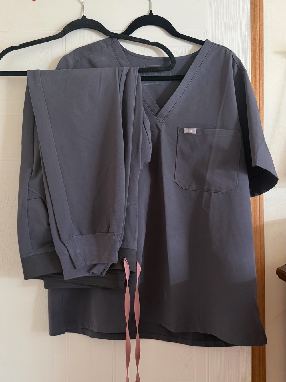 Figs Women's Charcoal V-Neck Scrub Top and Pants - Gray